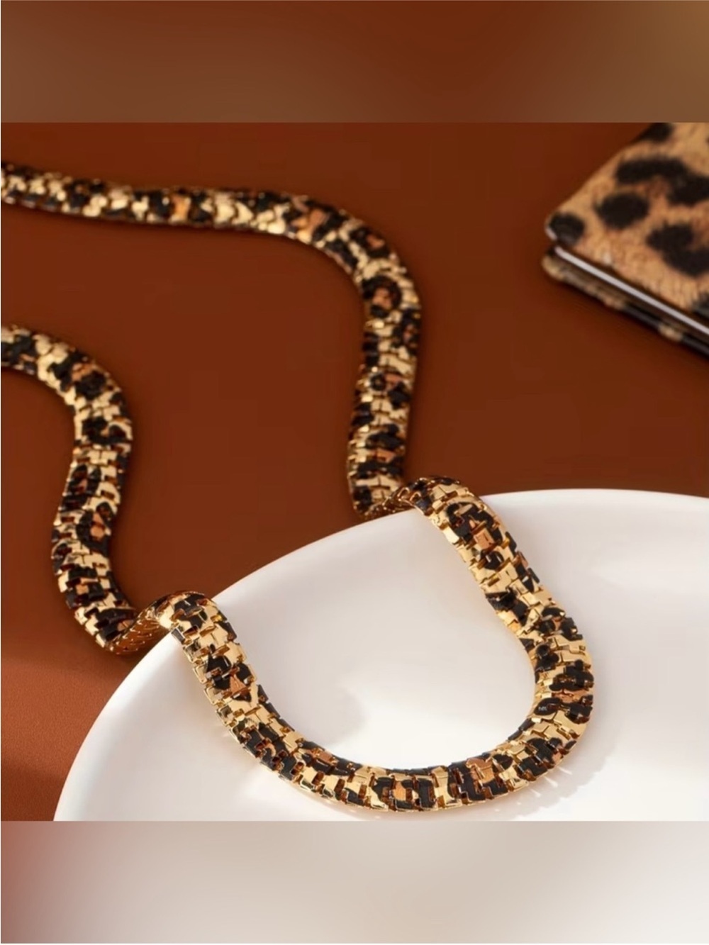 NEW! Sexy Leopard Necklace 🐆 Gold and Black Chain Link Necklace. (A1-53)